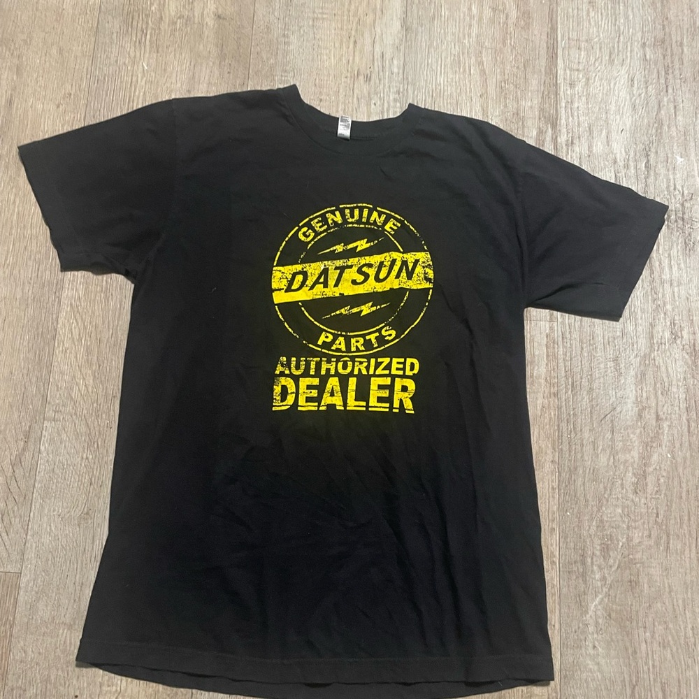 Datsun Genuine Parts Authorized Dealer Graphic Women’s Large T-Shirt
